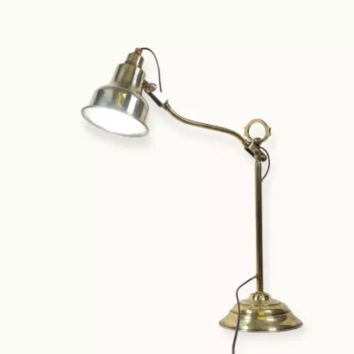 Lampe pour bureau de ministre, manufacture parisienne d'appareillage éléctrique, modèle 2.732