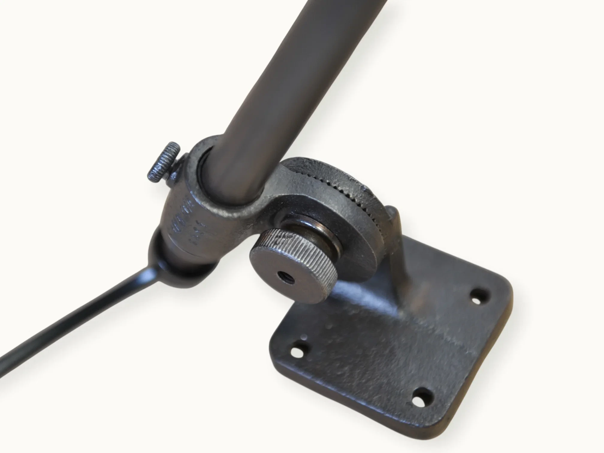 Lampe-atelier-vintage-SAMMODE-Type-EQ-vers-1930-9 Lampe d’atelier SAMMODE — Type EQ, fixation horizontale — réflecteur « baignoire » émaillé (n° 365-4Bis)