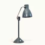 Lampe de bureau JUMO 800 S vintage (vers 1950) — émail vert, chrome, socle fonte lesté, frein mécanique, hauteur diffuseur réglable. Rénovée. Traces du temps visibles.