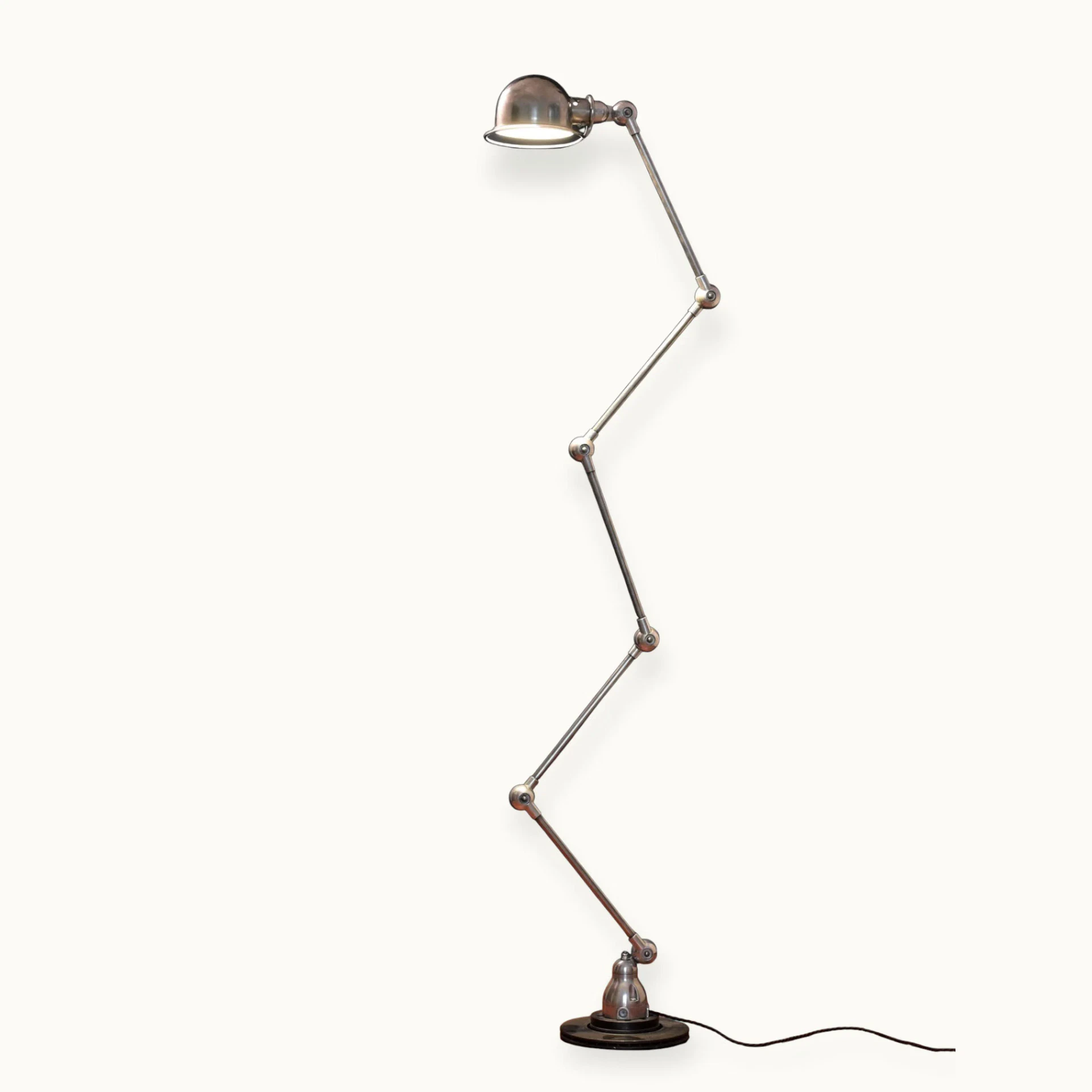 Jielde-Jean-Louis Domecq-Lampadaire-5-branches-sur-commande- restauree-3 Jieldé - Création de lampe Jieldé sur commande, sur base d'assemblages de pièces anciennes rénovées.