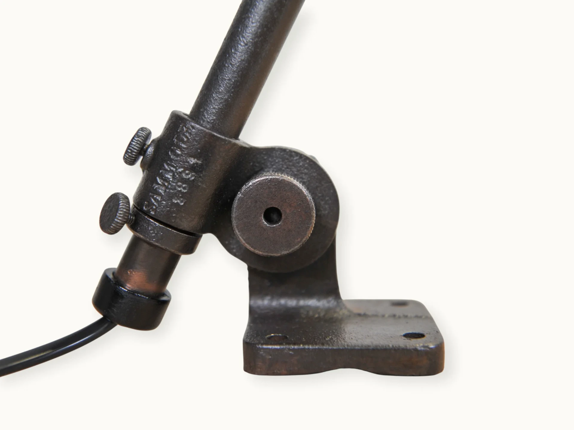 Lampe-atelier-vintage-SAMMODE-Type-EQ-vers-1930-6 Lampe d’atelier SAMMODE — Type EQ, fixation horizontale — réflecteur « baignoire » émaillé (n° 365-4Bis)