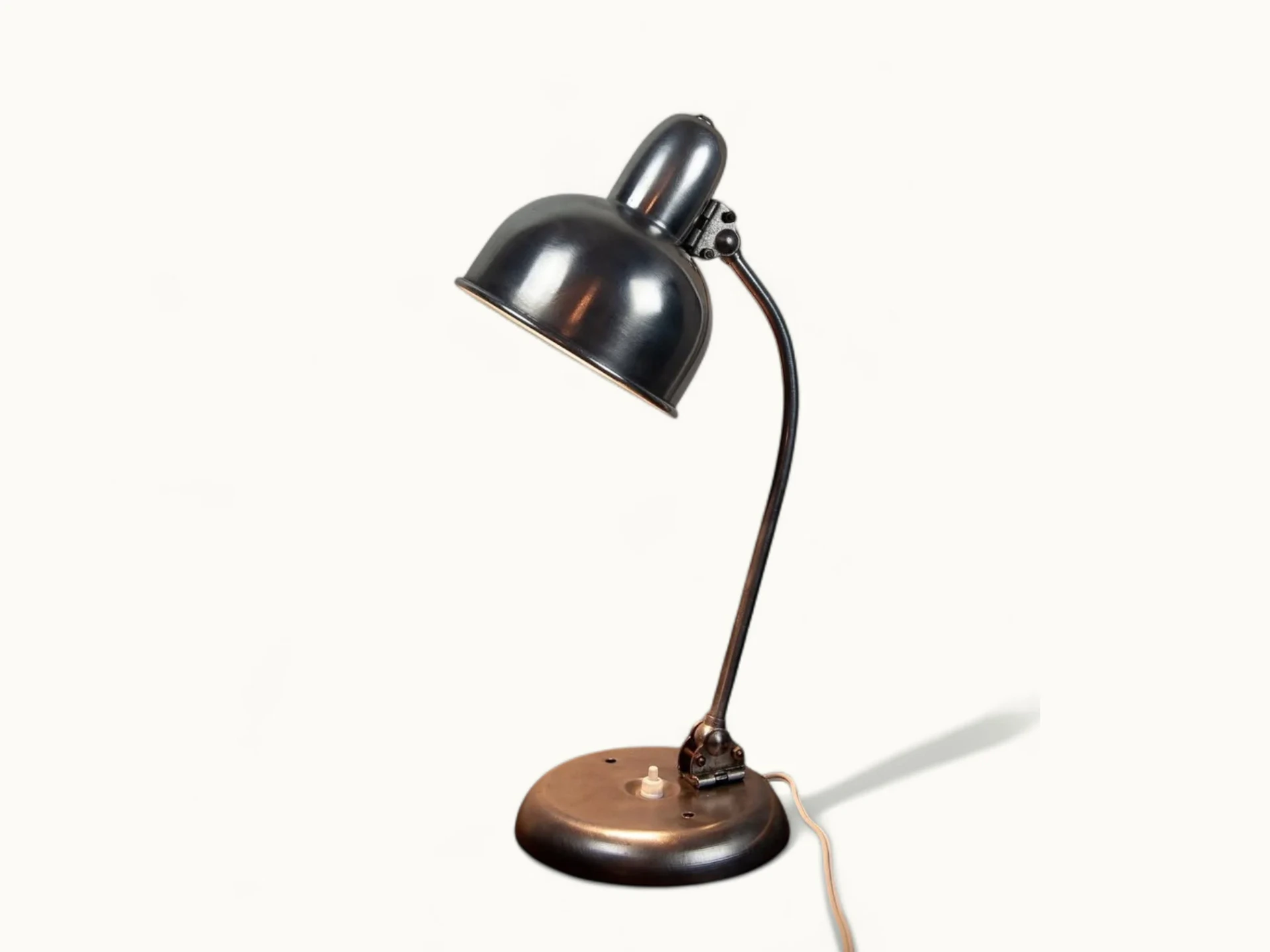 Lampe de bureau Manufrance des années 1950 (référence catalogue 32-4886).