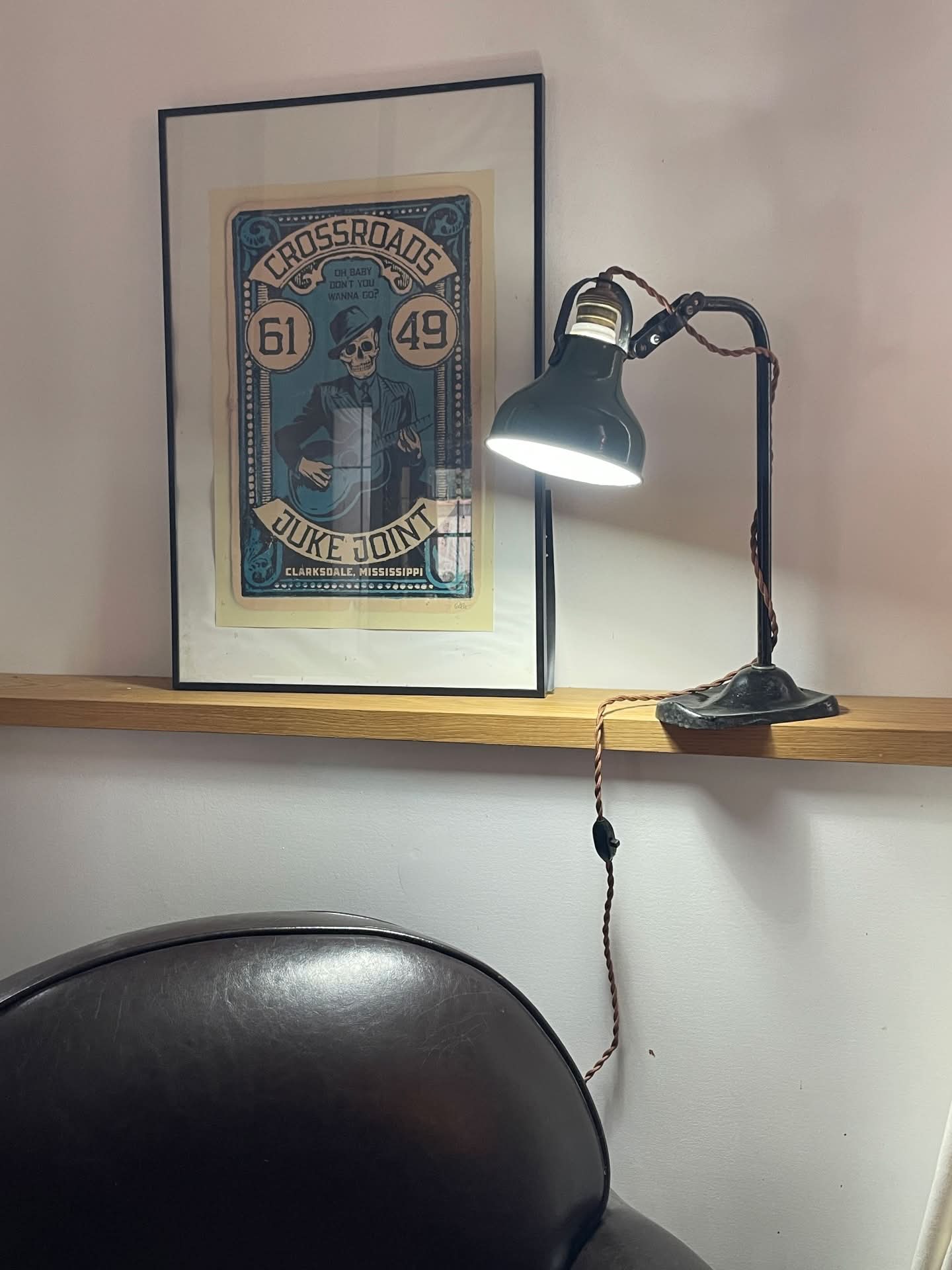 Lampe-type-mpae-vice-versa-1 Lampe de bureau articulée émaillée verte — dans le goût des lampes d'atelier françaises — circa 1920-1930 — OVNI